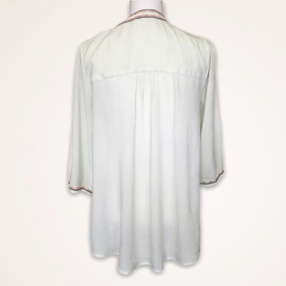 The Paisley Parrot Embroidered Blouse - Picture 3 of 7